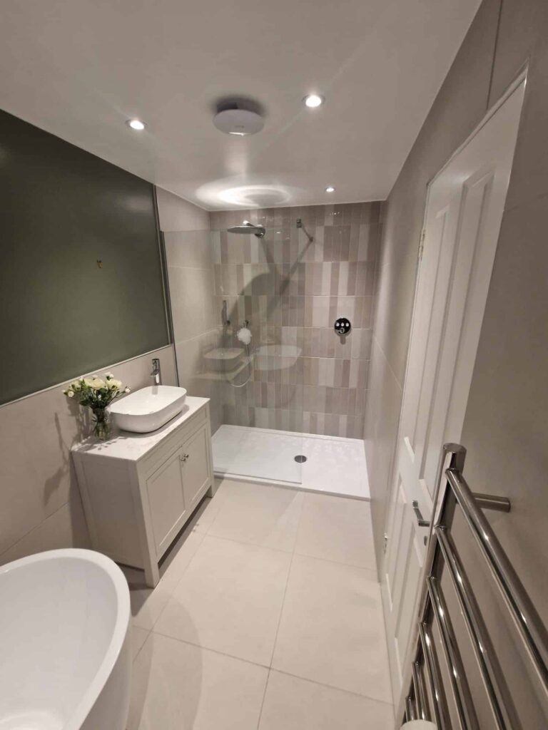 Bathrooms by Edinburgh & Lothians Joiner NOTH Joinery